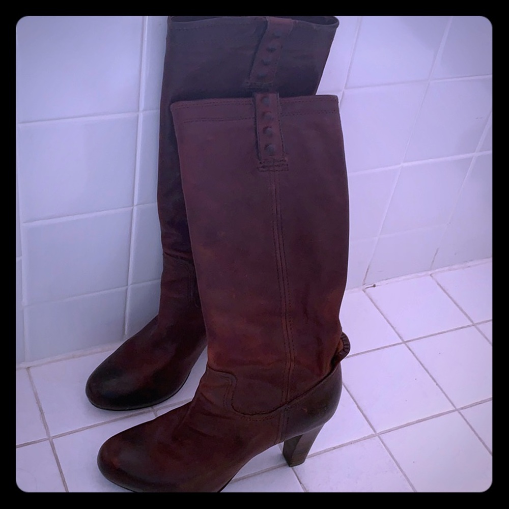 Women’s leather Frye heeled boots